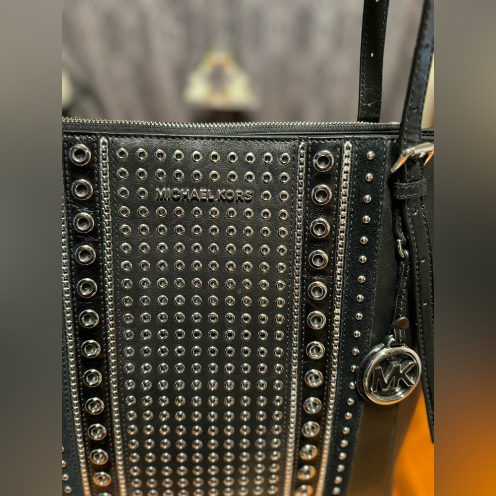 Michael Kors New Black Tote - Picture 2 of 16